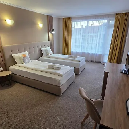 Hotel Mirana Family