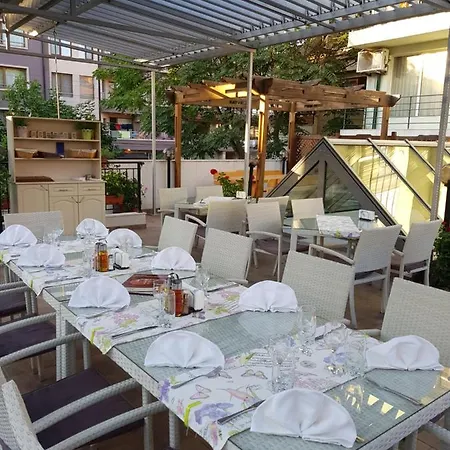 Mirana Family Otel 3*