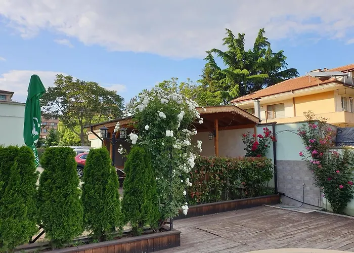 Hotel Mirana Family 3*