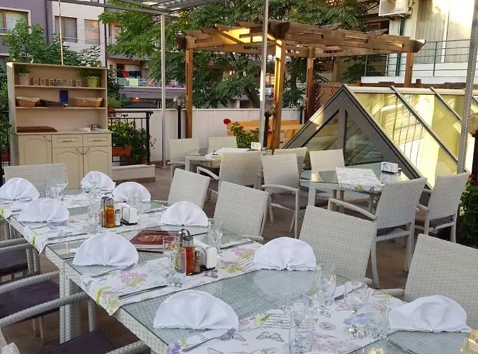 Mirana Family מלון 3*