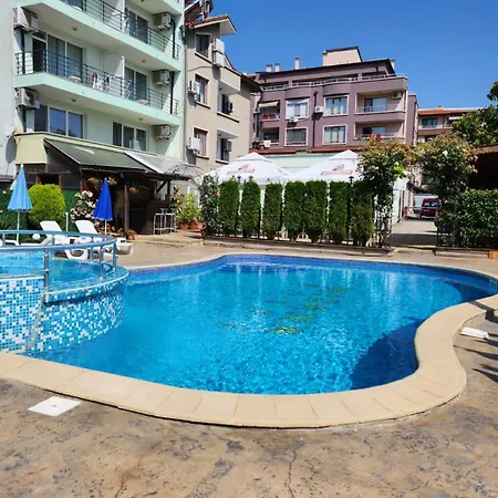 Hotel Mirana Family 3*