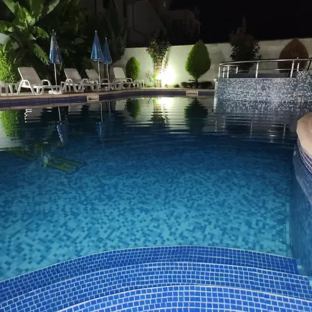 Отель Mirana Family Бургас